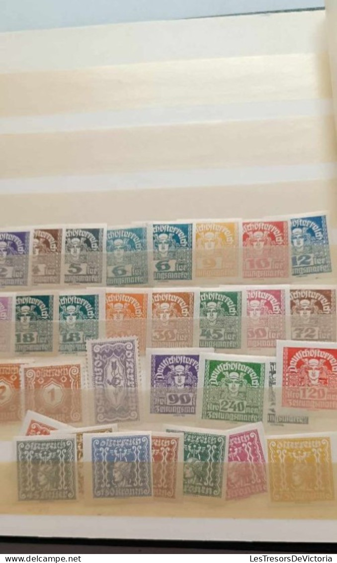 Timbres - Album De Timbres Du Monde - Polonais - Bosnie Herzégovine - République Du Zaïre - Danemark - Verzamelingen (in Albums)