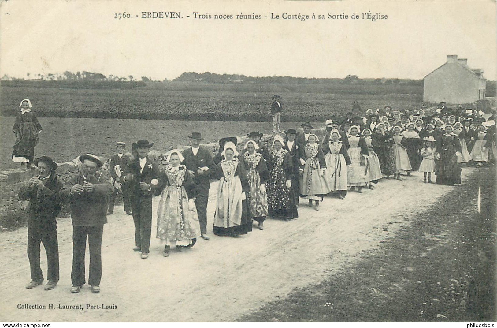 MORBIHAN  ERDEVEN  Trois Noces Réunies  Le Cortège - Erdeven