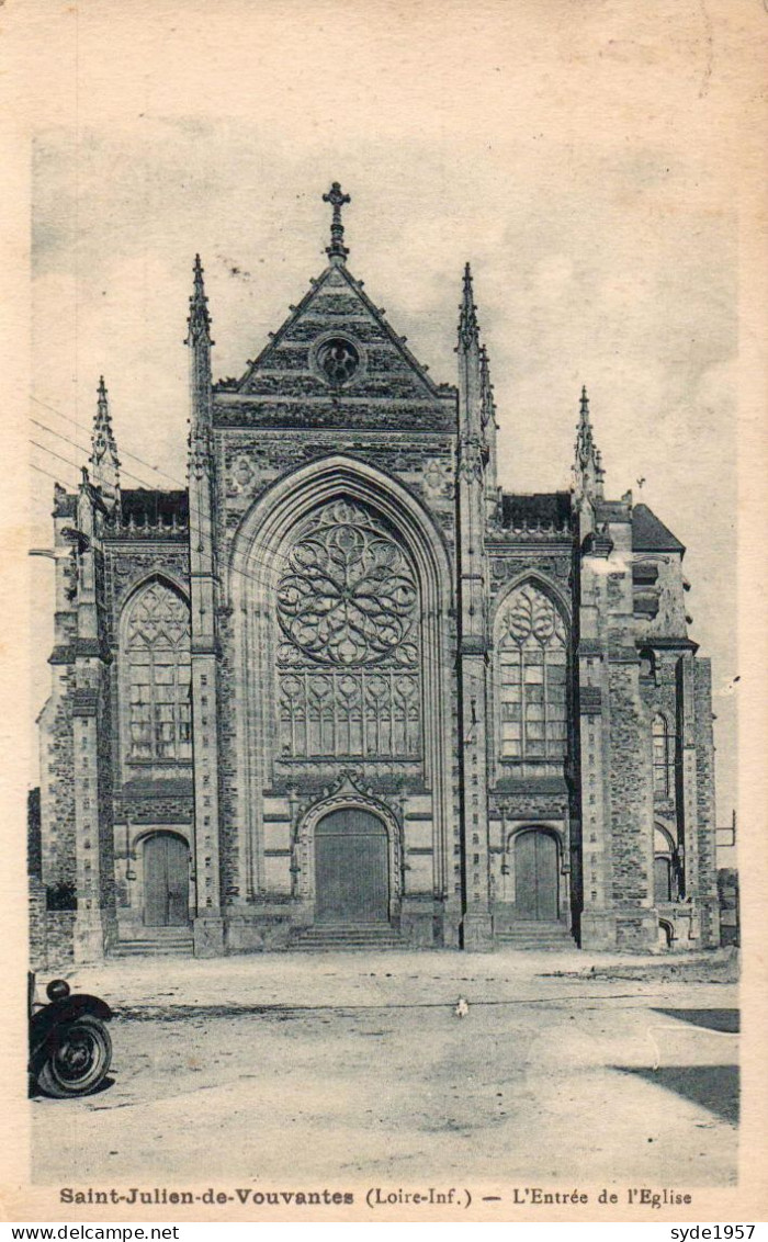 SAINT-JULIEN DE VOUVANTES.: Entrée De L'église éditeur Maisonneuve Imprimeur Henri Basuyau & Cie Toulouse - Saint Julien De Vouvantes