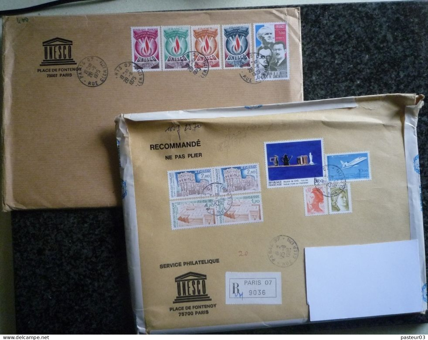 Lot De Lettres Affranchies Avec Des Timbres De L'Unesco Et De La France Voir Scan - Covers & Documents