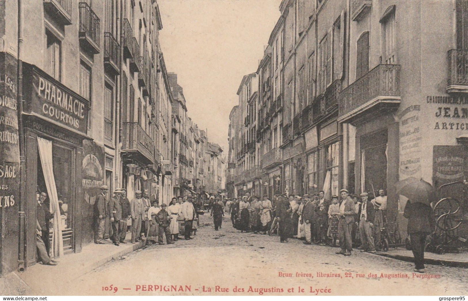 PERPIGNAN LA RUE DES AUGUSTINS + LA RUE ARGENTERIE CLAIRON CRIEUR 1918 1917 - Perpignan