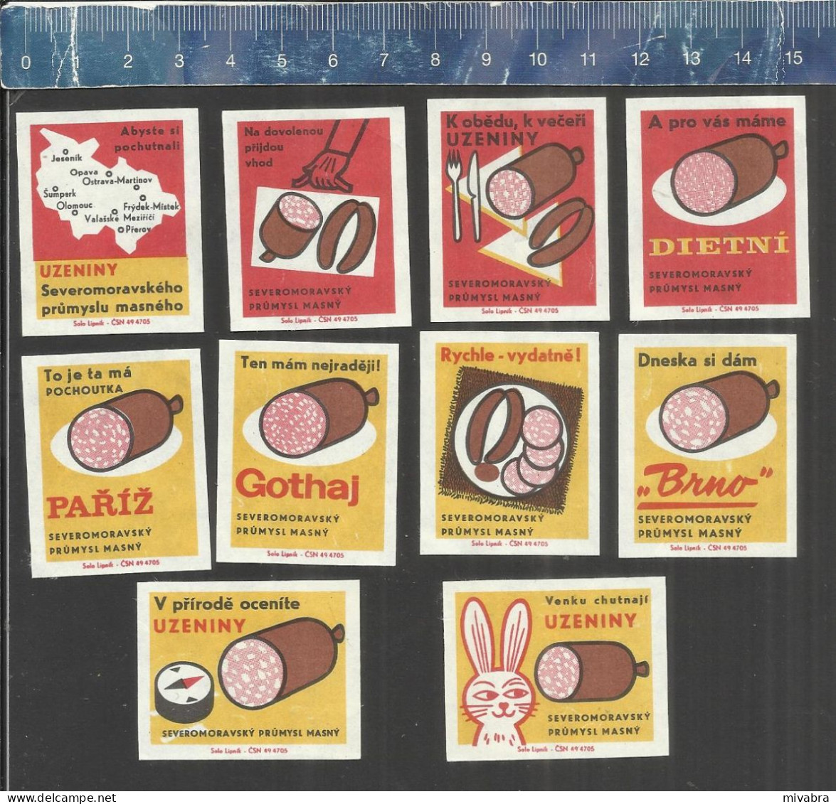 UZENINY - SAUSAGES SAUCICCES WURSTWAREN CHARCUTERIE  - MATCHBOX LABELS CZECHOSLOVAKIA 1969 - Boites D'allumettes - Etiquettes