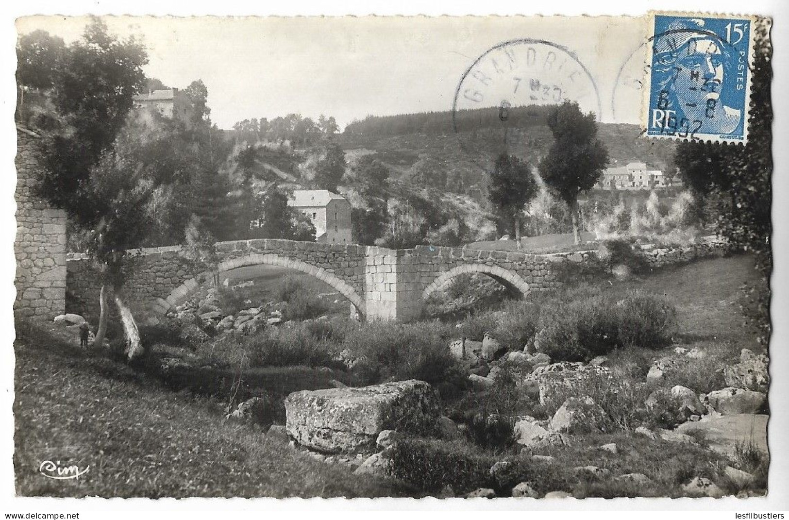 CPSM 48 GRANDRIEU Le Pont Romain - Au Fond "Beau-Regard" - Gandrieux Saint Amans