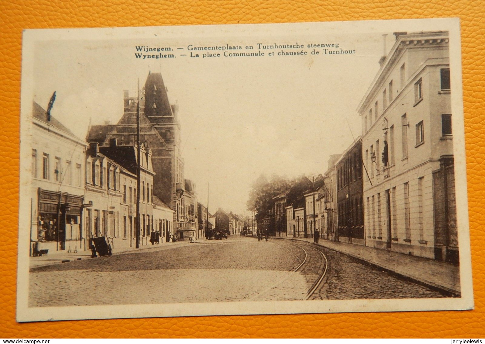 WIJNEGEM  -  WYNEGHEM  -   Gemeenteplaats En Turnhoutsche Steenweg - Wijnegem