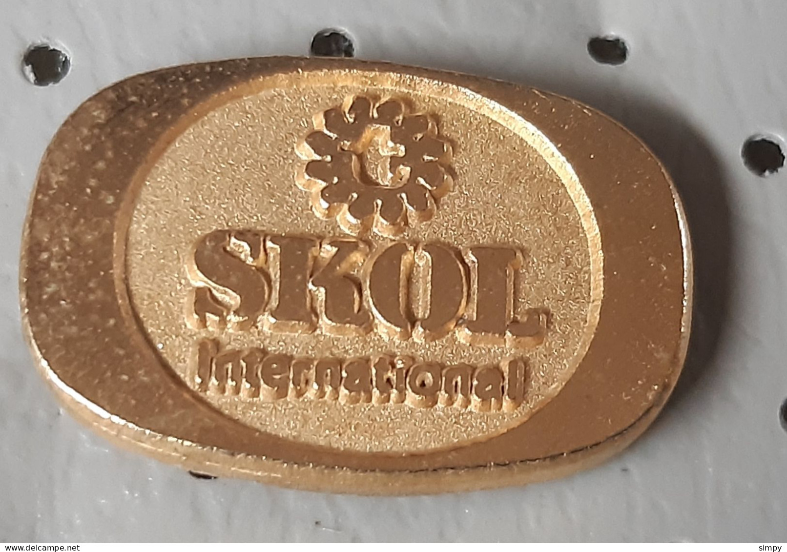 Brewery SKOL International Beer Birra Bier Pivo Brau Slovenia Pin - Beer