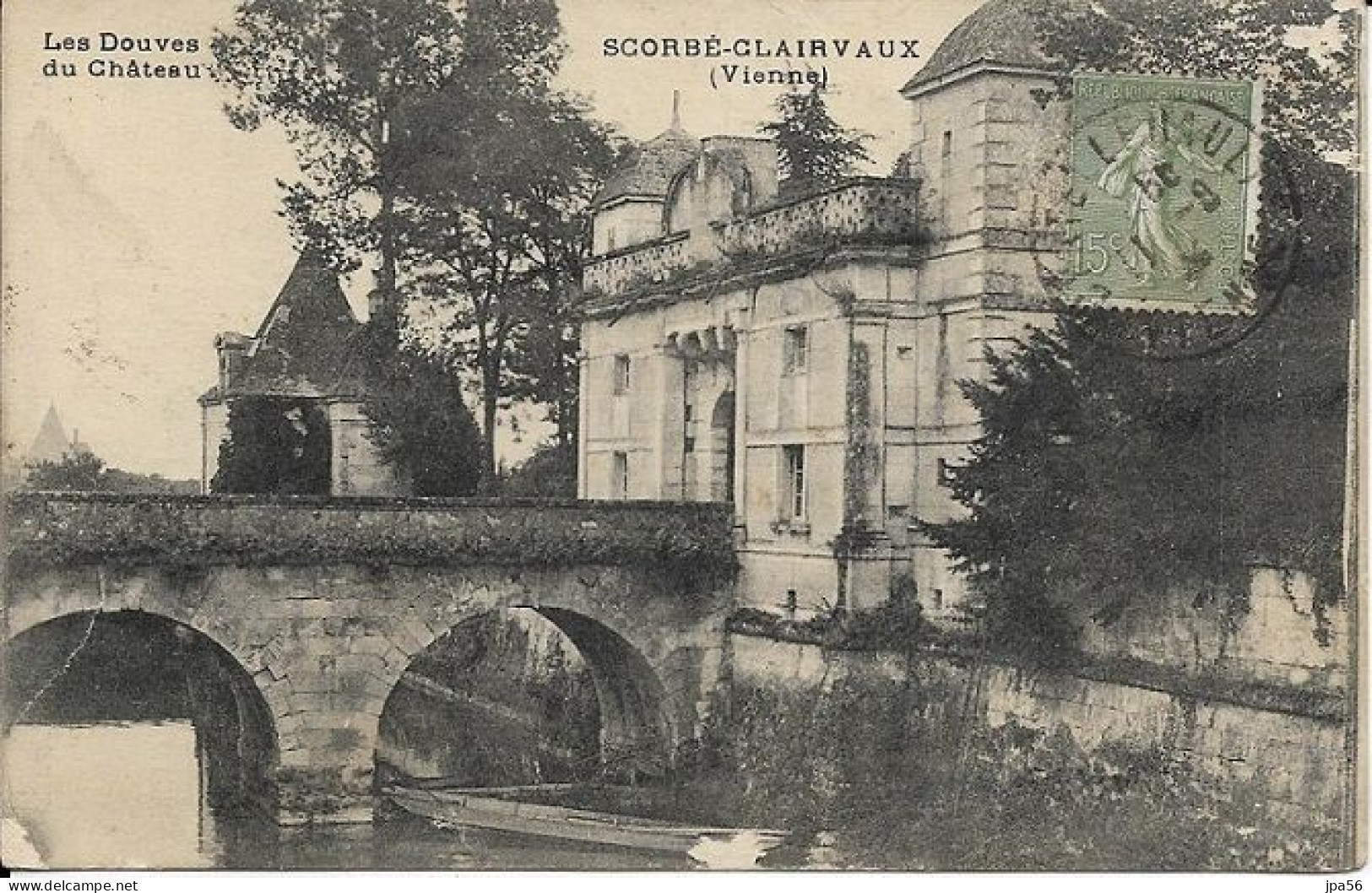 86 - SCORBE-CLAIRVAUX - Cpa - Douves Du Château - Scorbe Clairvaux