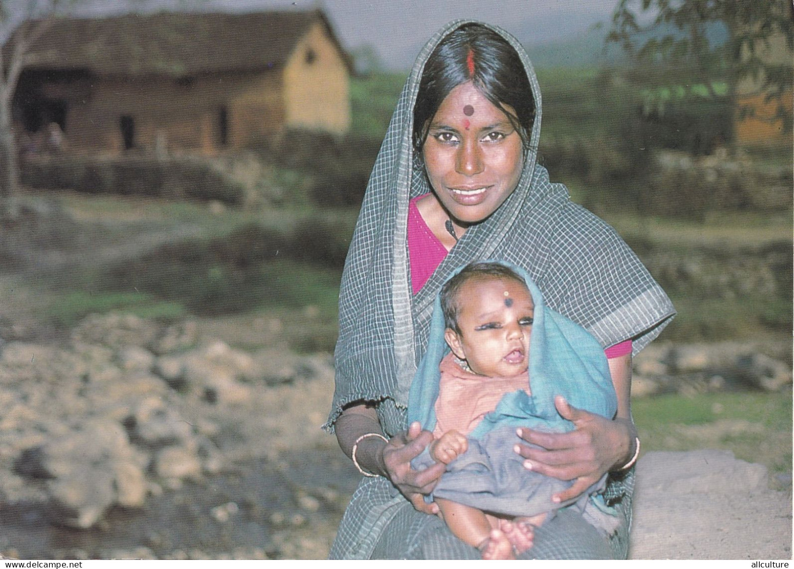 A24210 - La Maman Et Sa Petite Fille Aveugie De PANAUTI NEPAL  POSTCARD  UNUSED - Népal