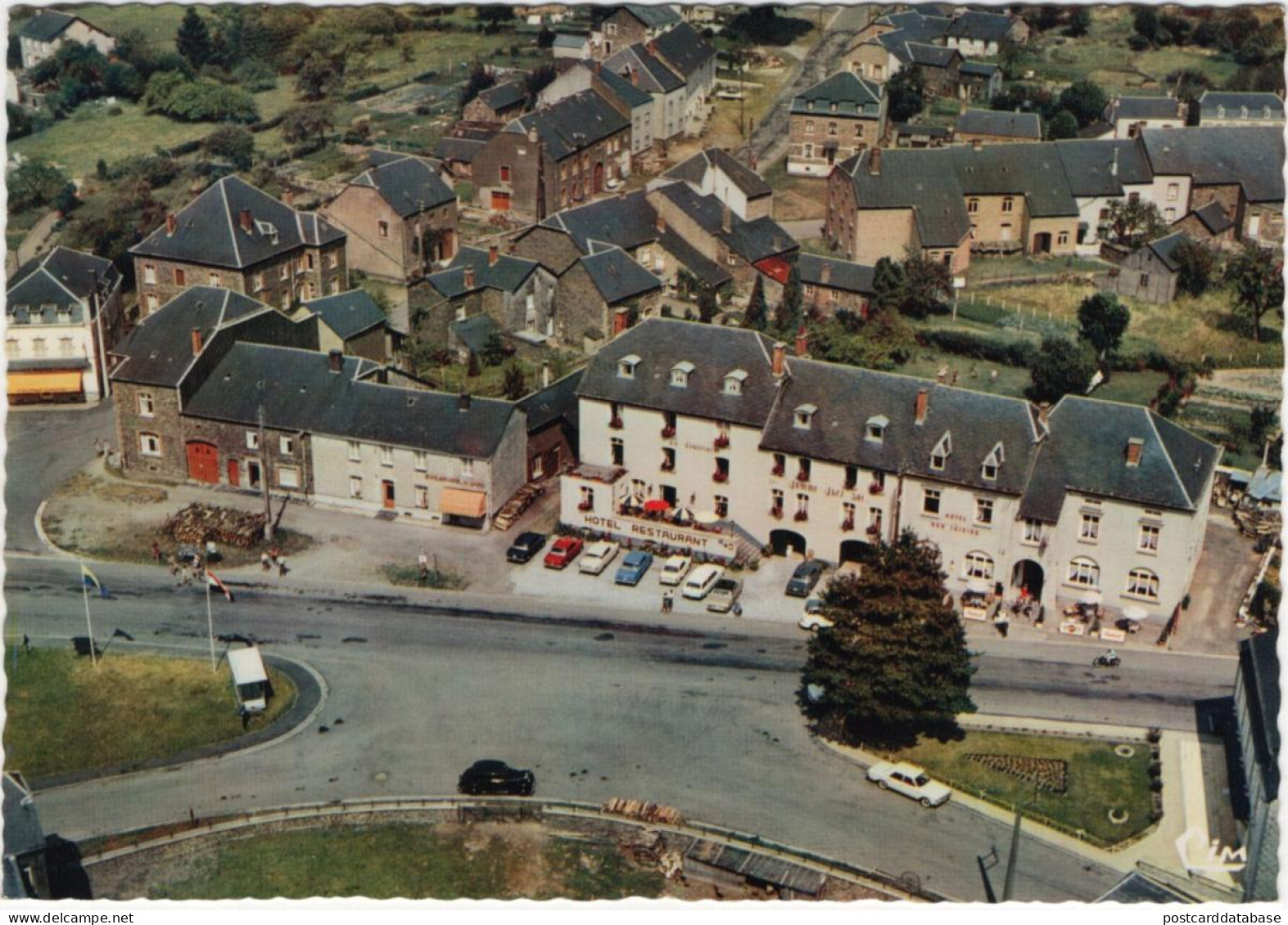 Herbeumont S/Semois - Hôtel Restaurant La Chatelaine - & Air View, Hotel, Old Cars - Herbeumont