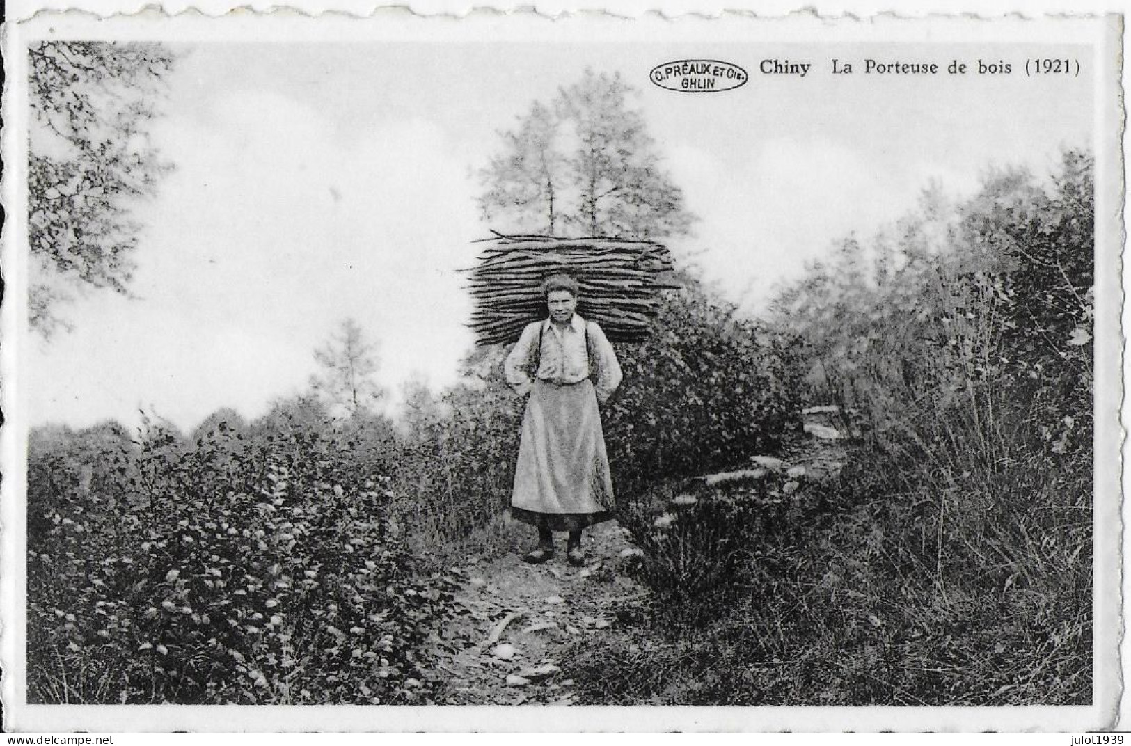 Porteuse De Bois à CHINY En 1921 . - Chiny