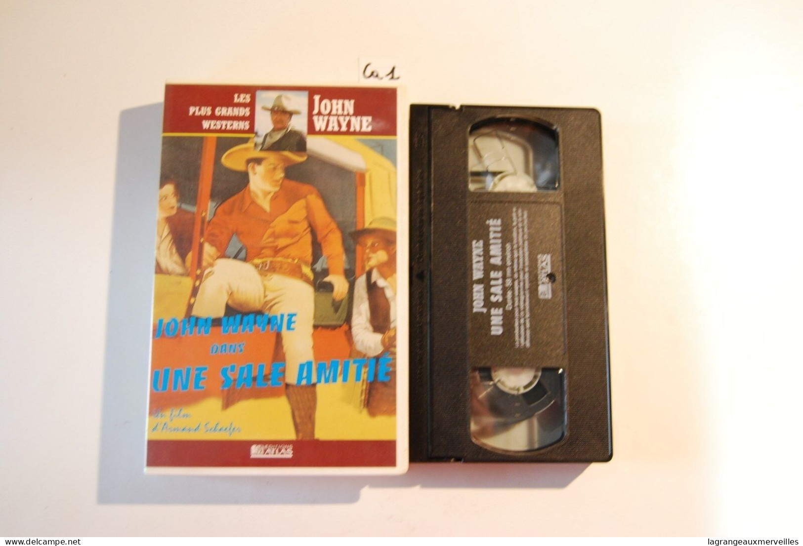 CA1 K7 VHS JOHN WAYNE DANS UNE SALE AMITIE - Concert & Music