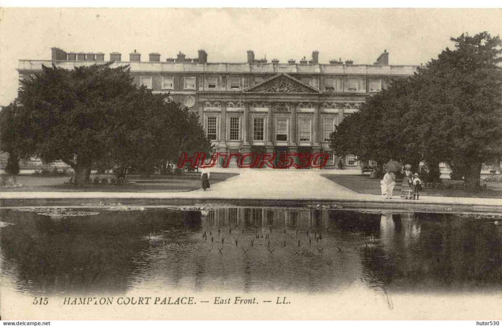 CPA HAMPTON COURT PALACE - EAST FRONT - London Suburbs