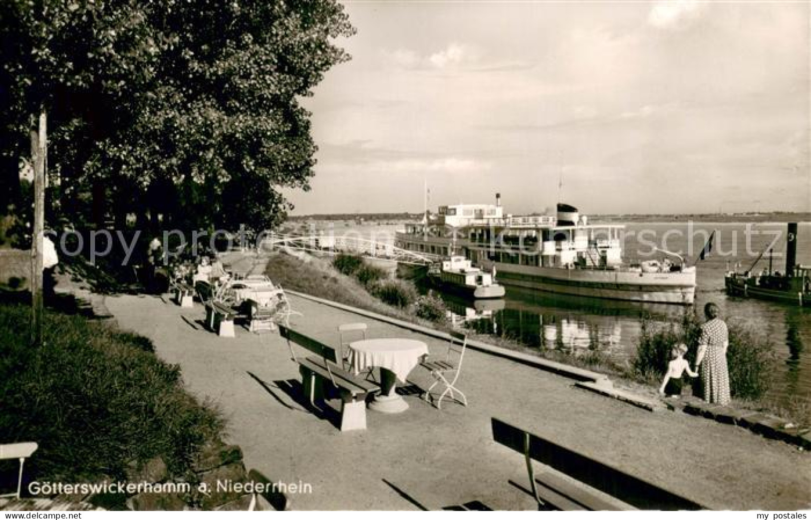 73692351 Goetterswickerhamm Niederrhein Uferpromenade Am Rhein Bootsanleger Fahr - Voerde