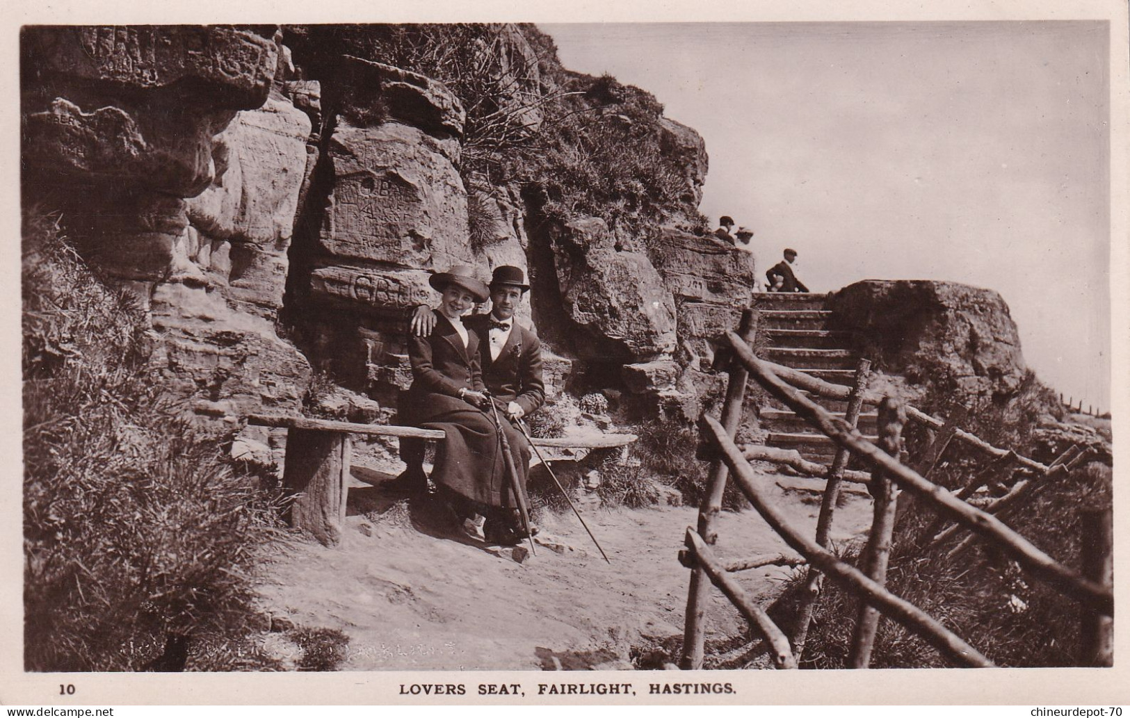 10 LOVERS SEAT FAIRLIGHT HASTINGS SIÈGE DES AMANTS - Hastings