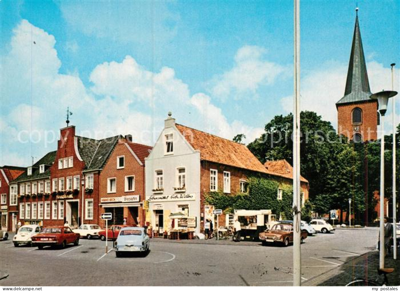 73073389 Esens Marktplatz Kirche Esens - Esens