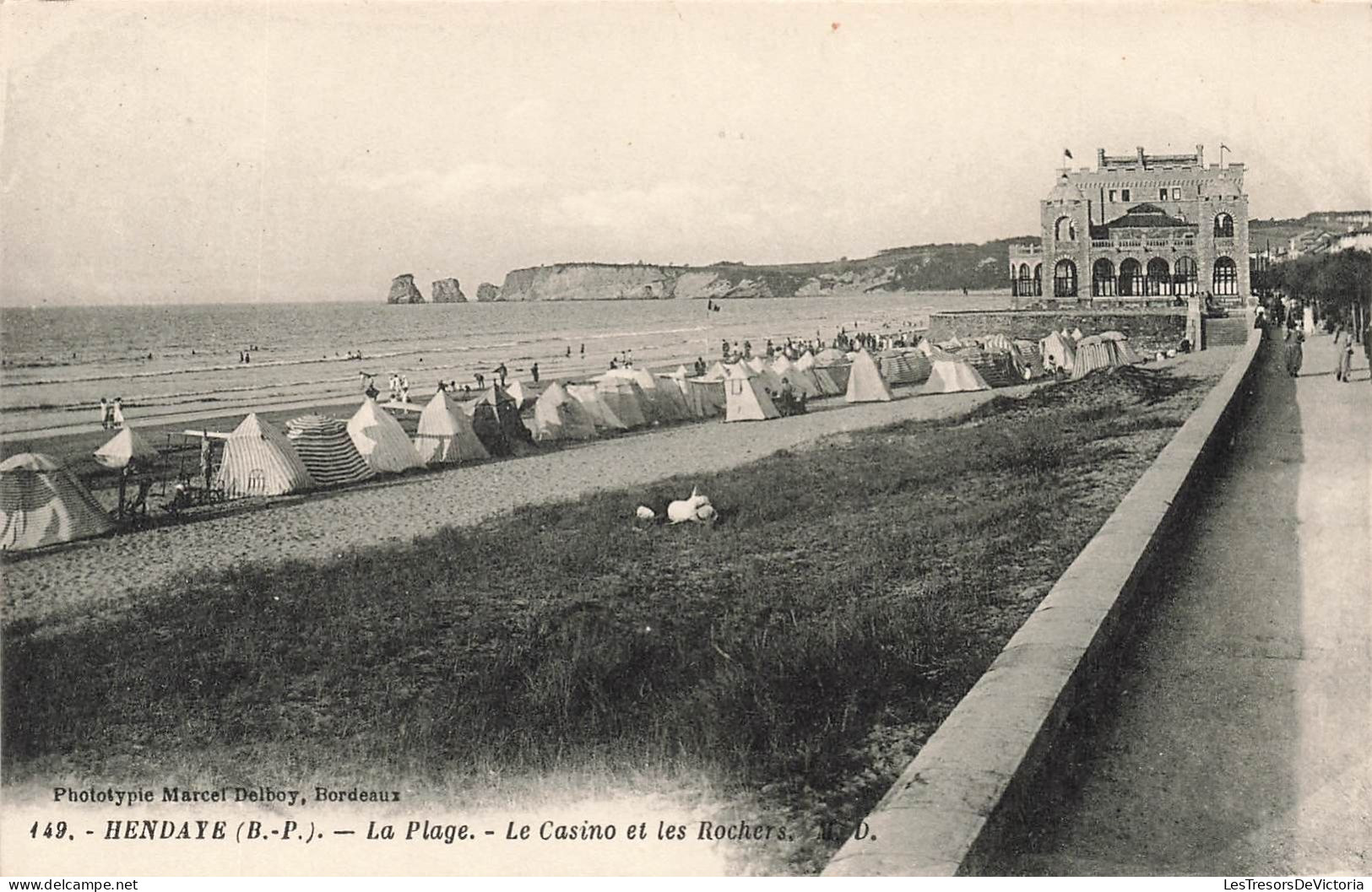 FRANCE - Hendaye - La Plage - Le Casino Et Les Rochers - Carte Postale Ancienne - Hendaye