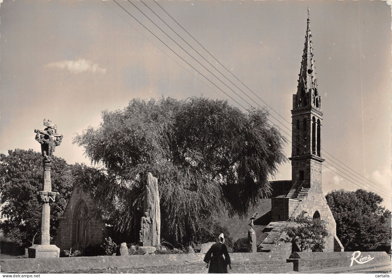 29-PLOZEVET-L EGLISE-N°615-C/0197 - Plozevet