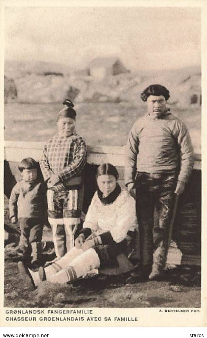 Groeland - Chasseur Groenlandais Avec Sa Famille - Greenland