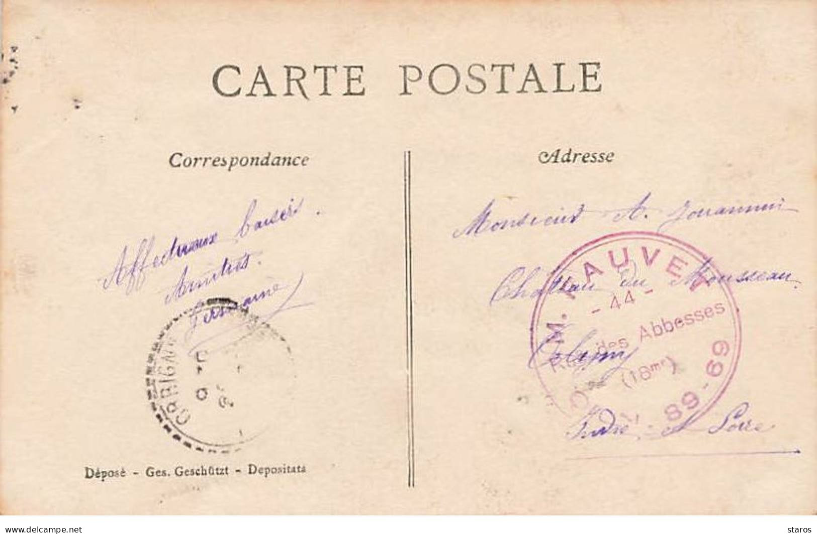 Lot De 4 Cartes - Fantaisie - Couple Regardant Un Album De Cartes Postales - Deltiologie - Collezioni E Lotti