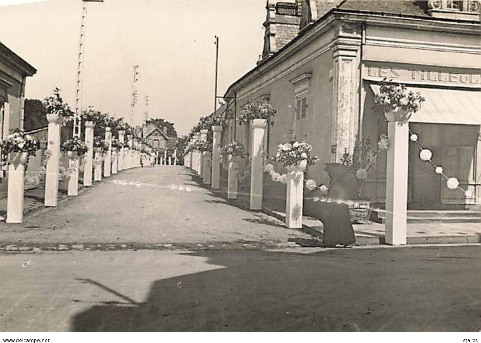 Carte Photo - ECOMMOY - Congrès Eucharistique 1936 - Rue Albert Guilier - Ecommoy