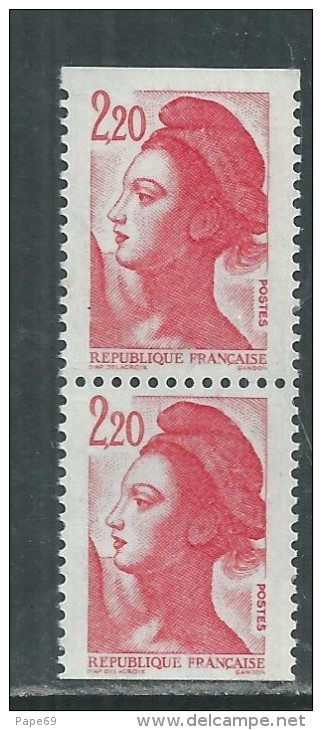 France N° 2427a XX La Paire Verticale Liberté  2 F. 20  Provenant De Carnet, Sans Charnière, Dentelé Sur 3 Cotés TB - Sonstige & Ohne Zuordnung