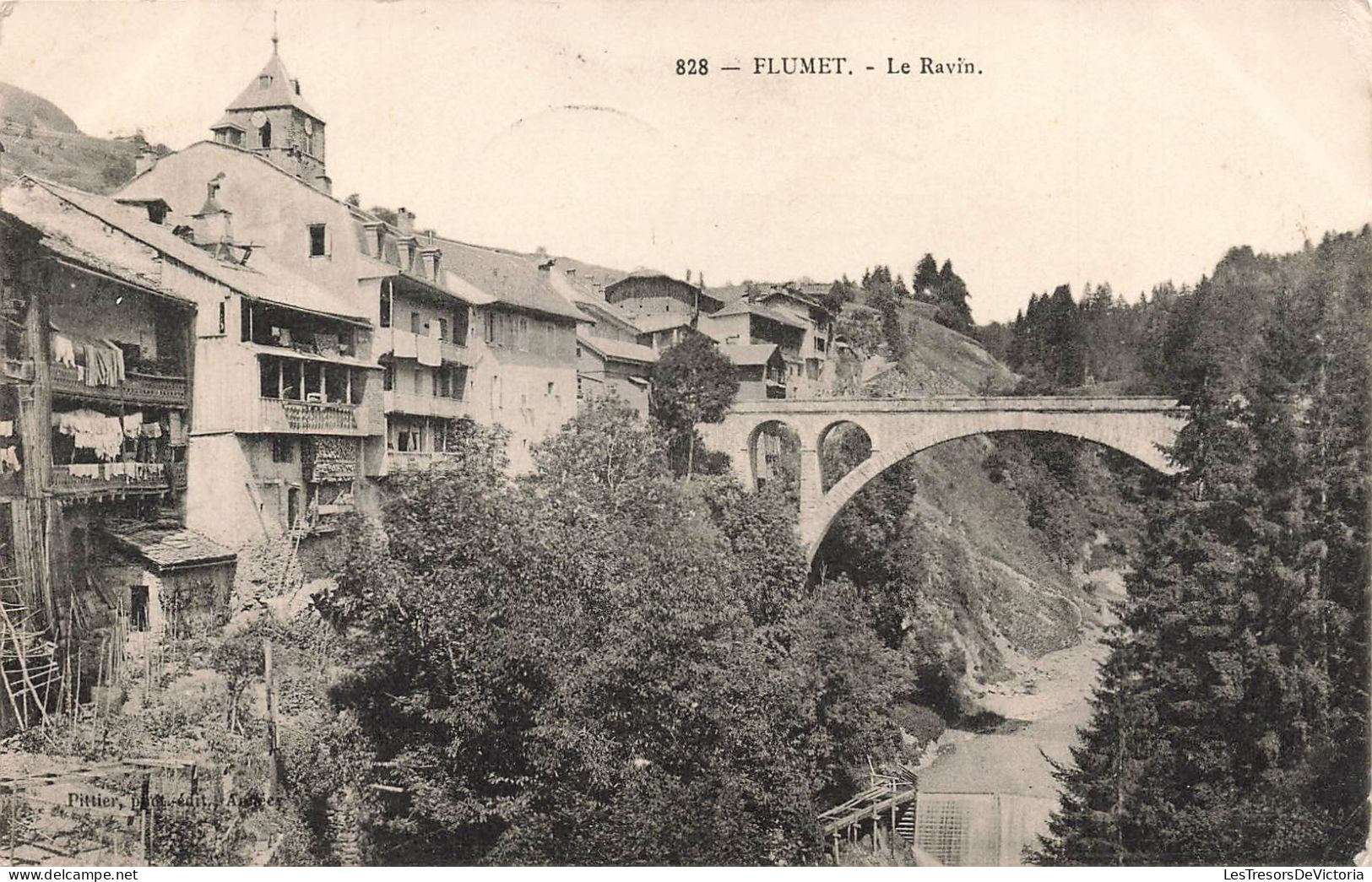 FRANCE - Flumet - Vue Sur Le Ravin - Des Maisons Aux Alentours - Carte Postale Ancienne - Albertville