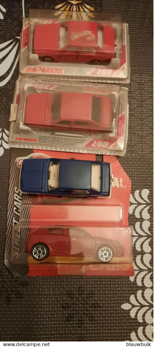 4x Majorette - 3x Serie 200 Alfa Romeo + 1x Giulietta (Type 940)