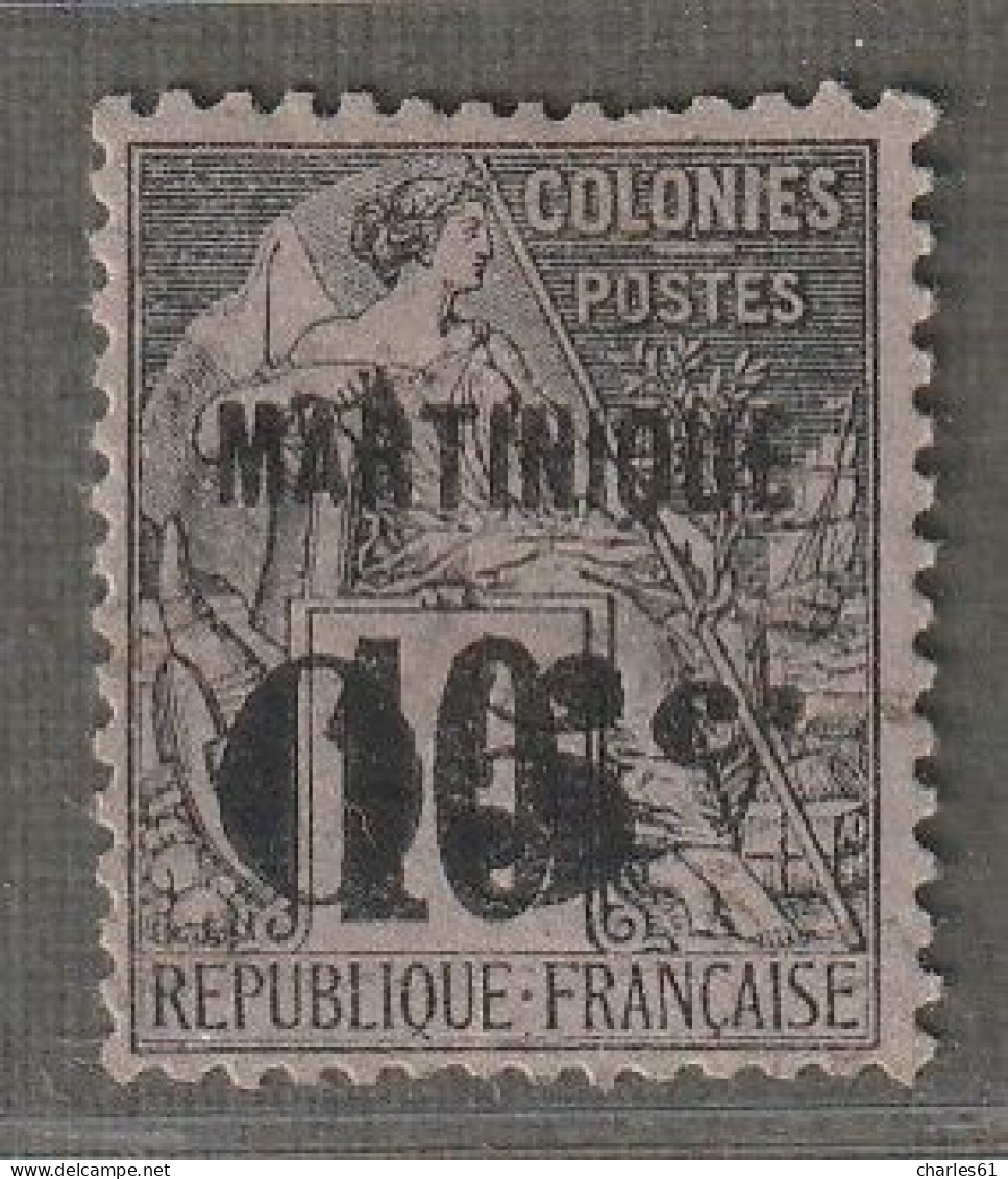 MARTINIQUE - N°10c Obl (1888-91) 05 Sur 10c Noir Sur Lilas . Signé : "point Après C Plus Haut" - Used Stamps