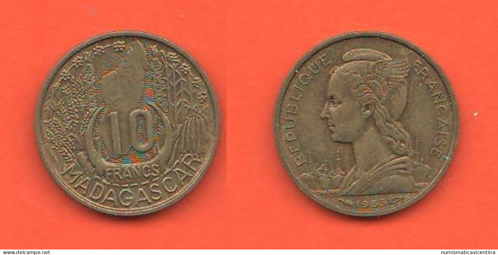 Madagascar 10 Francs 1953 Africa States France France D'outre-mer Bronze Coin - Madagaskar