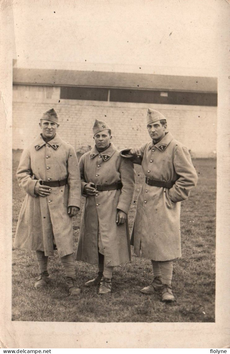 Militaria - Carte Photo - Soldats Du 4ème Régiment - Militaires - WW1 - Guerre 1914-18