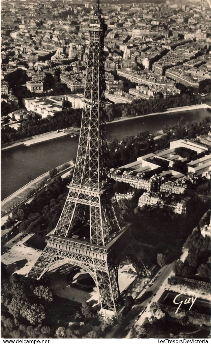 FRANCE - En Avion Sur Paris - (Pilote Opérateur R Henrard) - Vue Sur La Tour Eiffel - Carte Postale Ancienne - Tour Eiffel