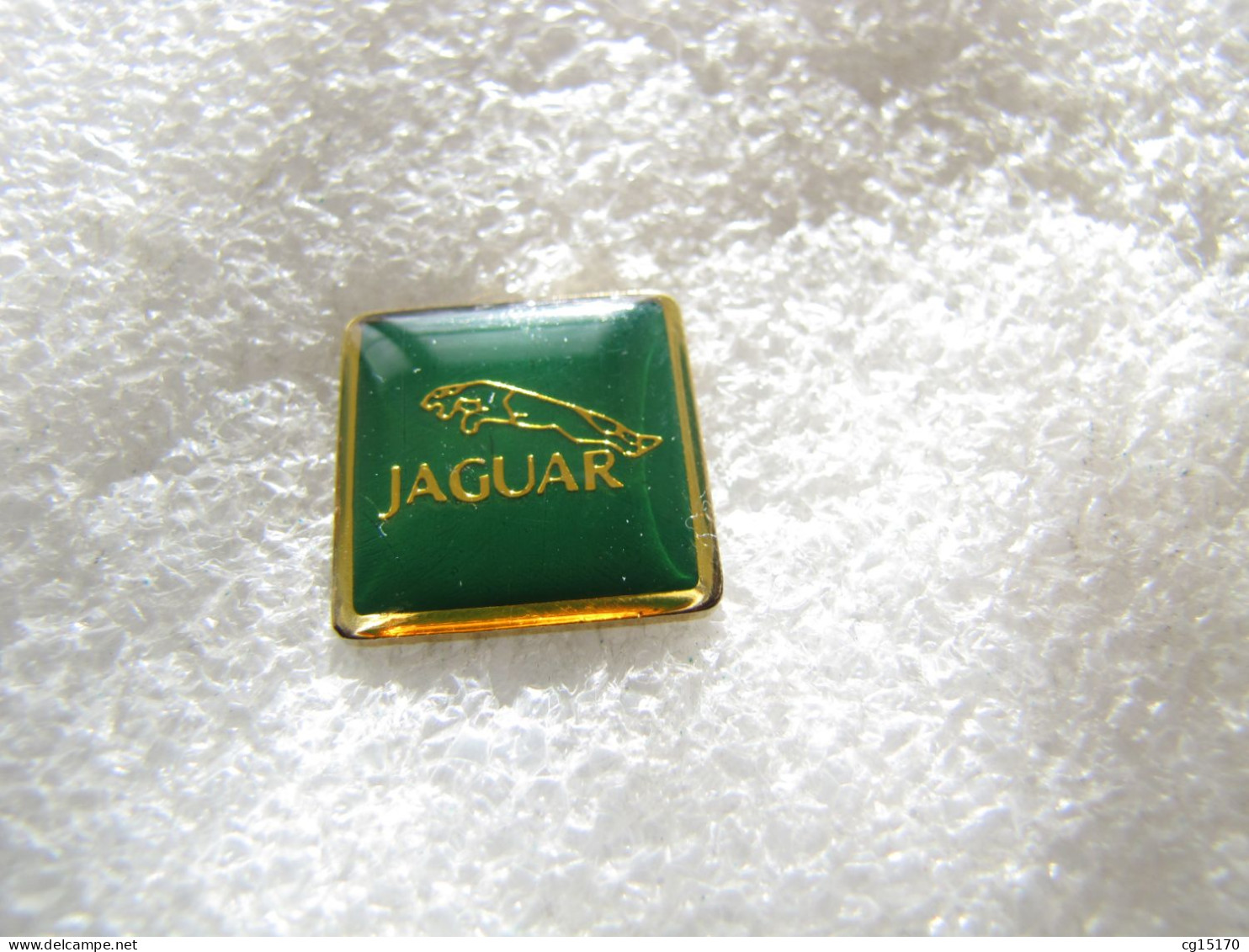 PIN'S    LOGO  JAGUAR - Jaguar