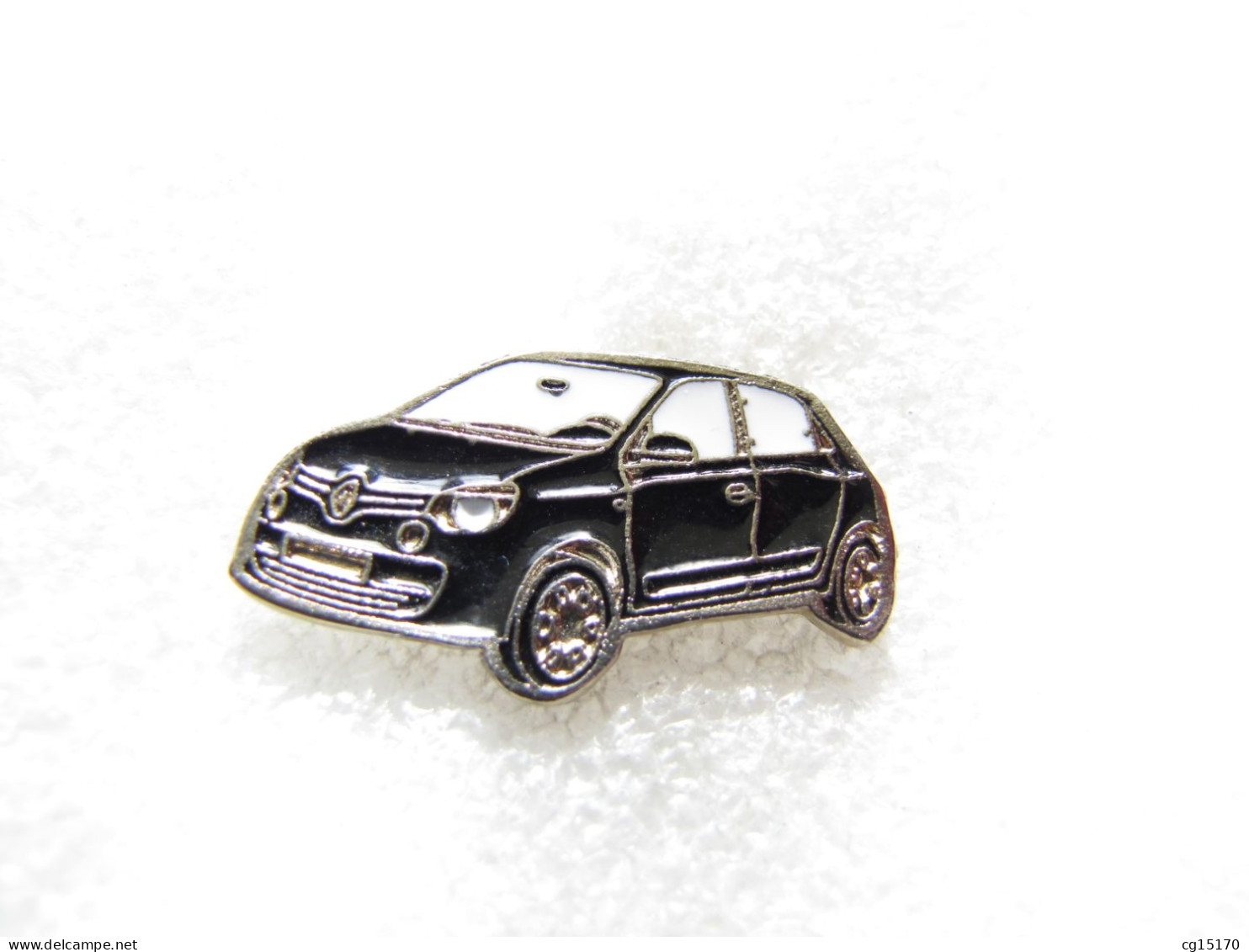 PIN'S      RENAULT TWINGO 3 - Renault