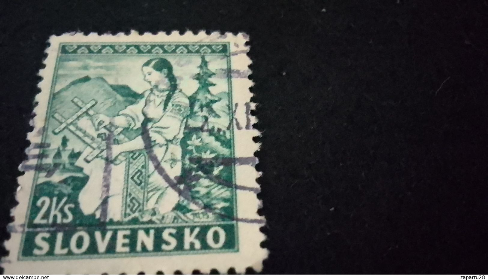 SLOVAKYA-    1939-45 --     2    KS           DAMGALI - Oblitérés