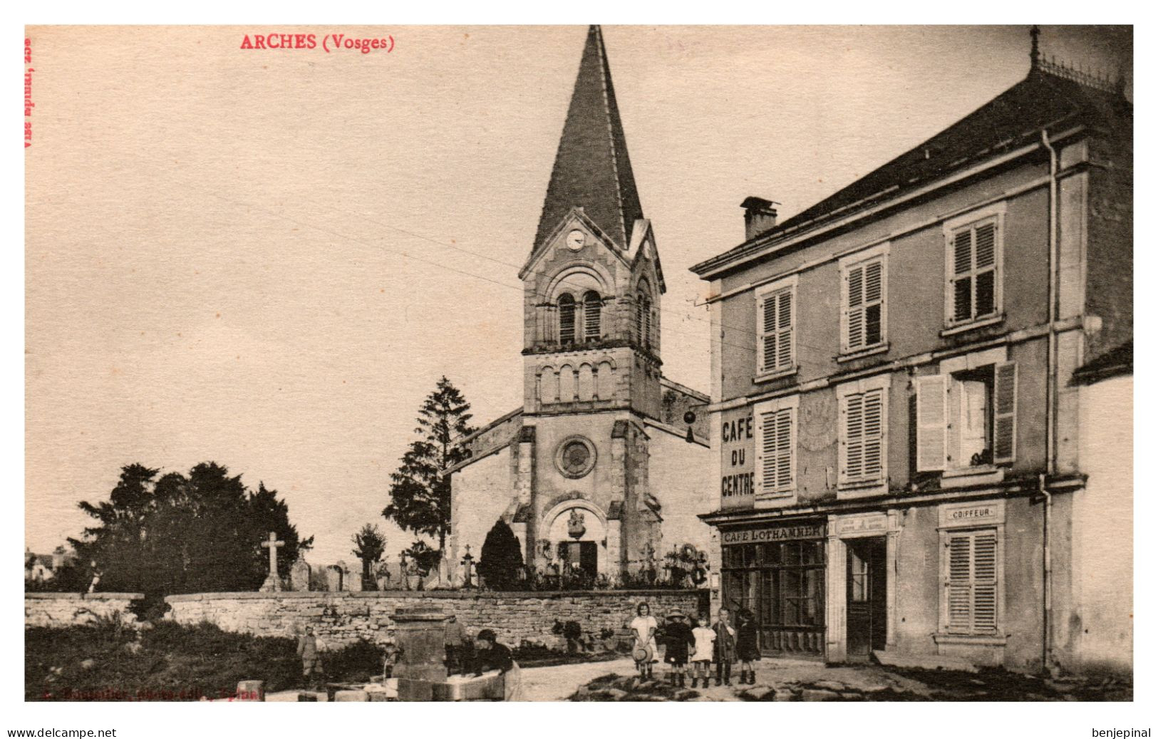 Arches - Place De L'Eglise - Arches