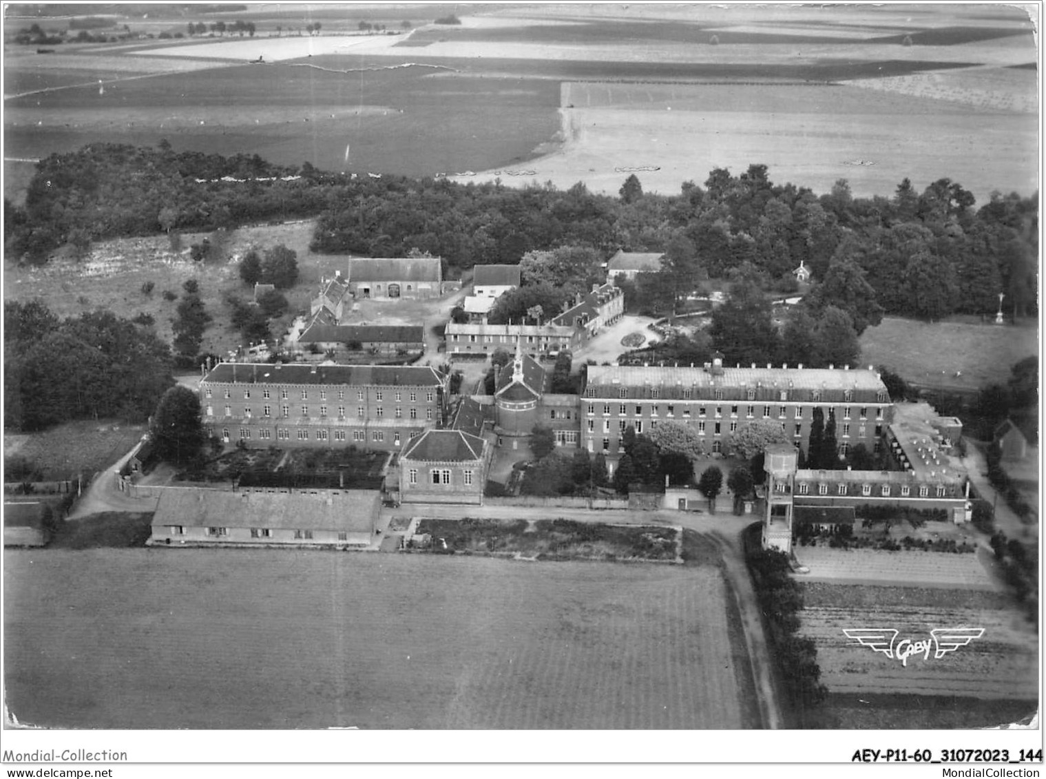 AEYP11-60-0970 - La France Vue Du Ciel - DOMFRONT Par MAIGNELAY - Oise - Hospice De La Compassion  - Maignelay Montigny