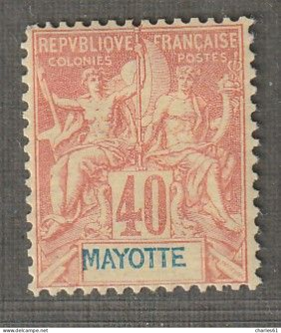 MAYOTTE - N°10 * (1892-99) 40c Rouge-orange - Neufs