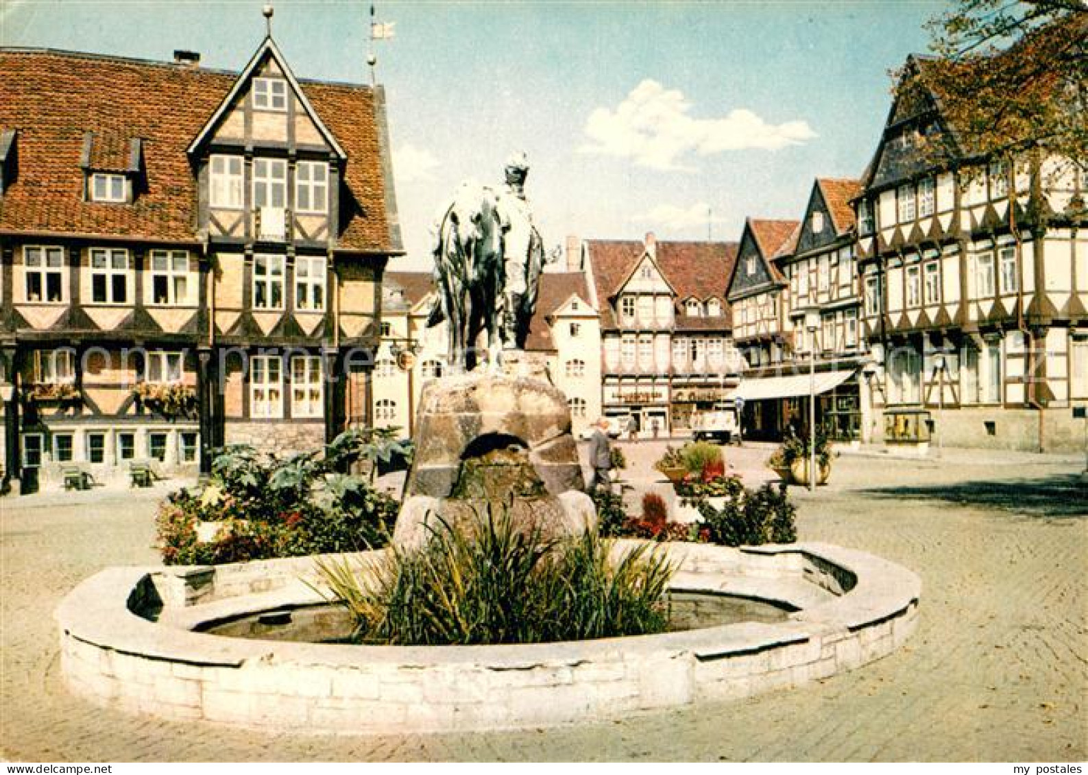 73072278 Wolfenbuettel Stadtmarkt Mit Herzog August Brunnen Altstadt Fachwerkhae - Wolfenbuettel