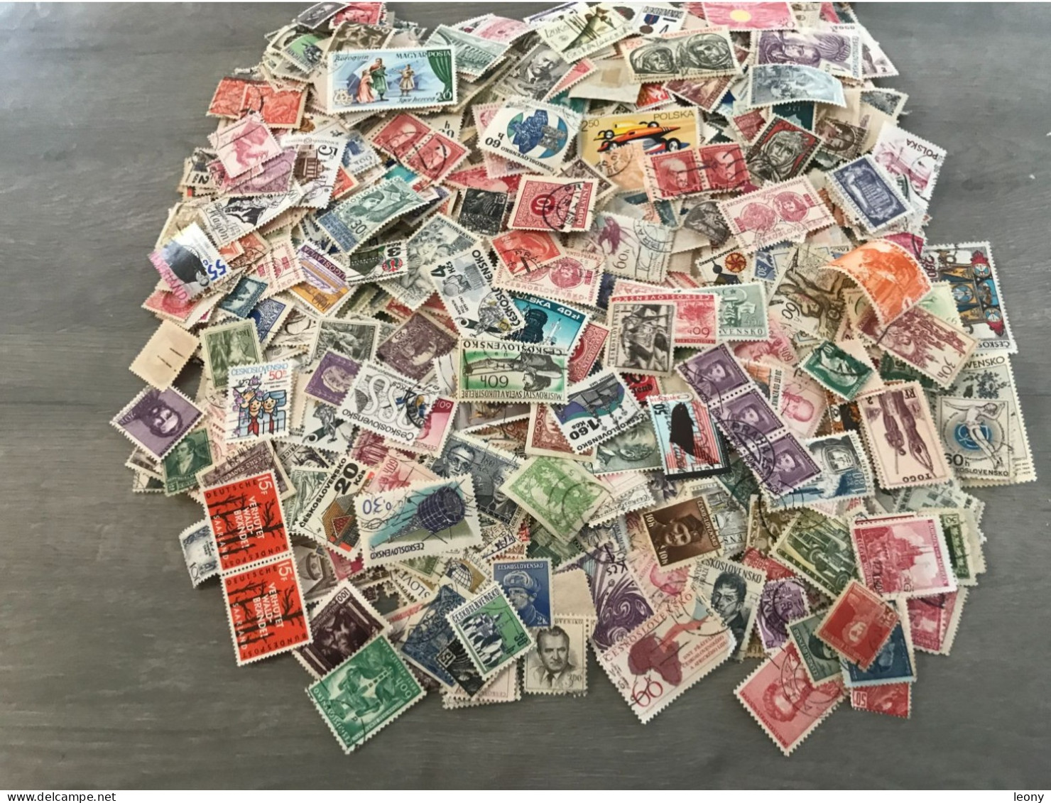 PLUSIEURS MILLIERS   De TIMBRES  De  FRANCE  Et   DIVERS PAYS  - NEUFS & OBLITERES - Quelques ENVELOPPES - Lots & Kiloware (mixtures) - Min. 1000 Stamps