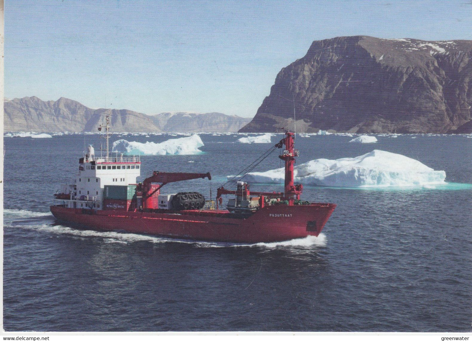 Greenland Station Upernavik Postcard Cargo Ship "Pajuttaat" Off The Coast Of Uummannaq  (GB195A) - Forschungsstationen & Arctic Driftstationen