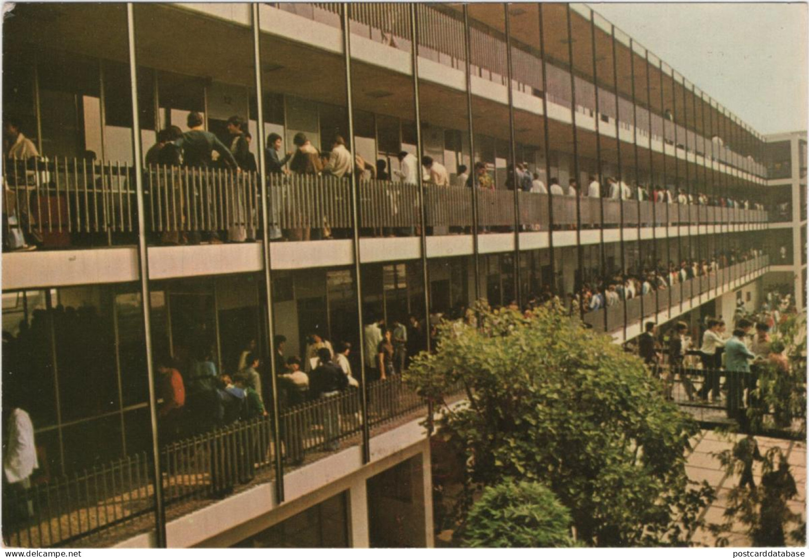 Universidad La Salle, A. C. - Mexico - Edificio De La Escuela Preparatoria - Mexique