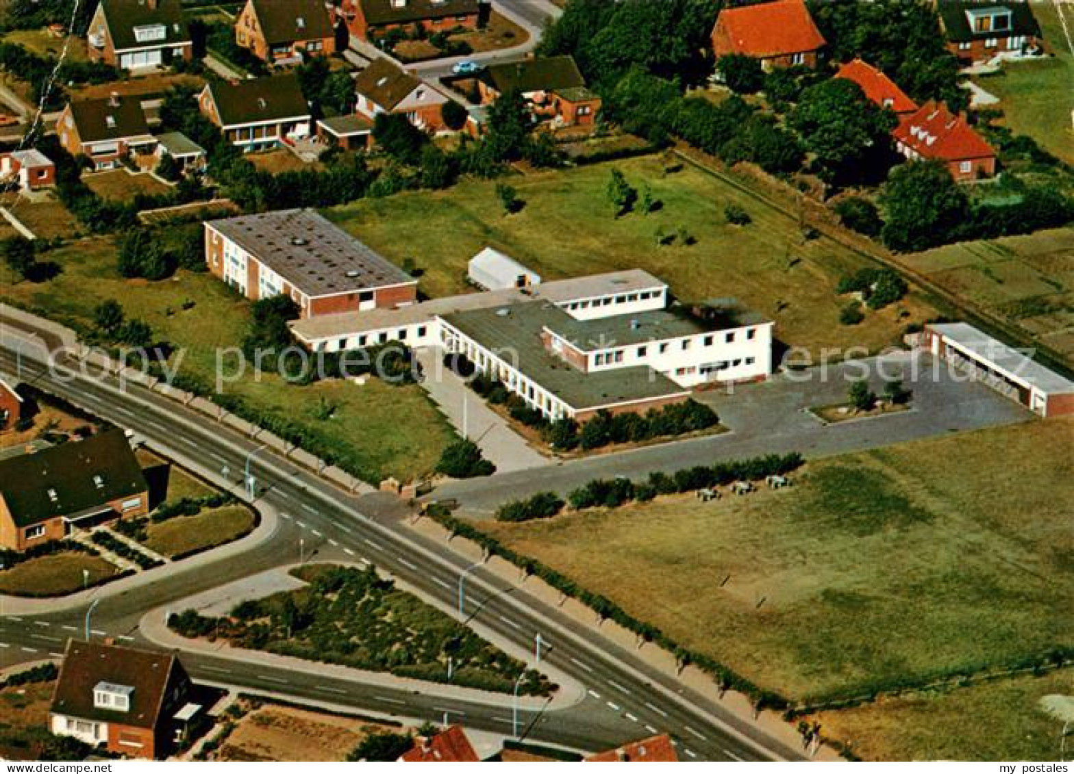 73062449 Burg Fehmarn Fliegeraufnahme Jugendherberge Burg - Fehmarn