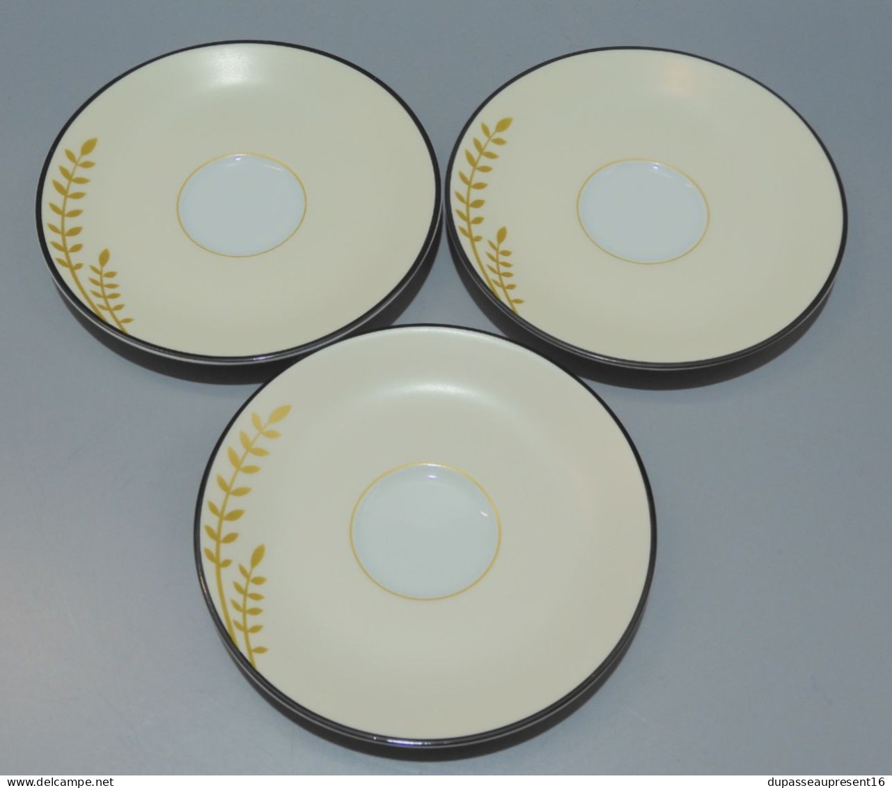 -3  SOUS TASSES PORCELAINE LIMOGES PHILIPPE DESHOULIERES KIMONO      E - Limoges (FRA)