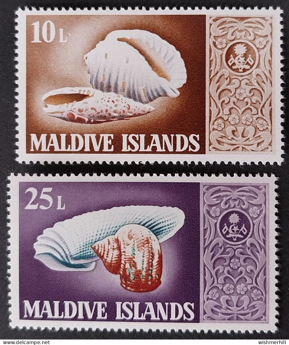 Coquillages Shells // Neuve ** MNH ; Maldives YT 275/276 (1968) Cote 2.50 € - Malediven (1965-...)