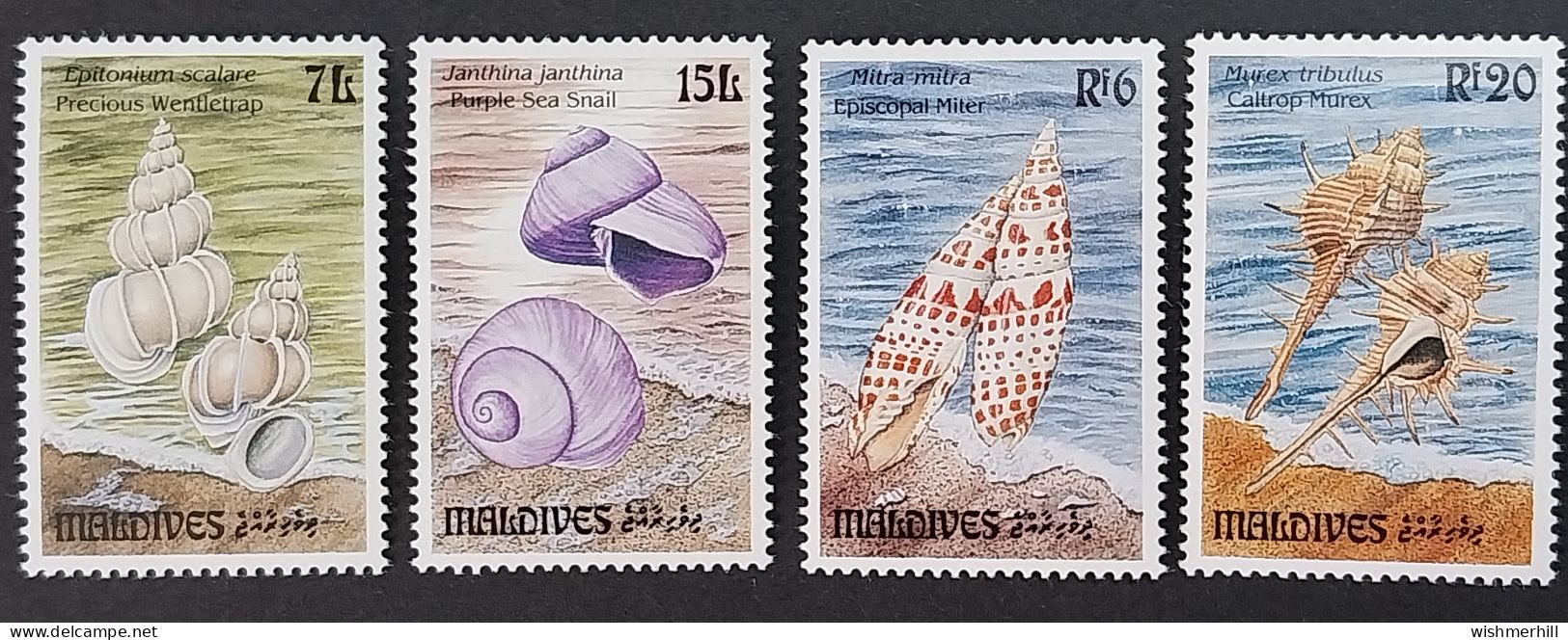 Coquillages Shells // Série Complète Neuve ** MNH ; Maldives YT 1650/1653 (1993) Cote 10 € - Maldiven (1965-...)