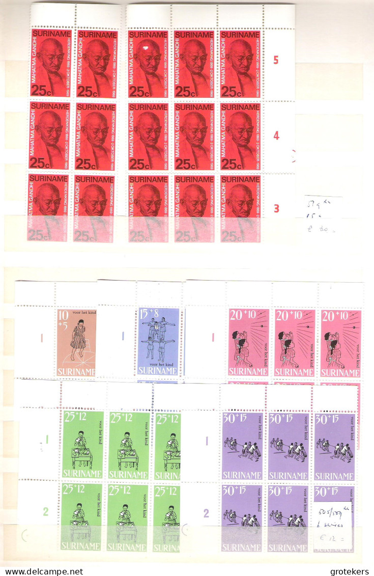 SURINAM Various Stamps ** In Sheetparts/ Veldelen ** Cote/Cat. Value NVPH 2024: € 163,20 - Surinam ... - 1975