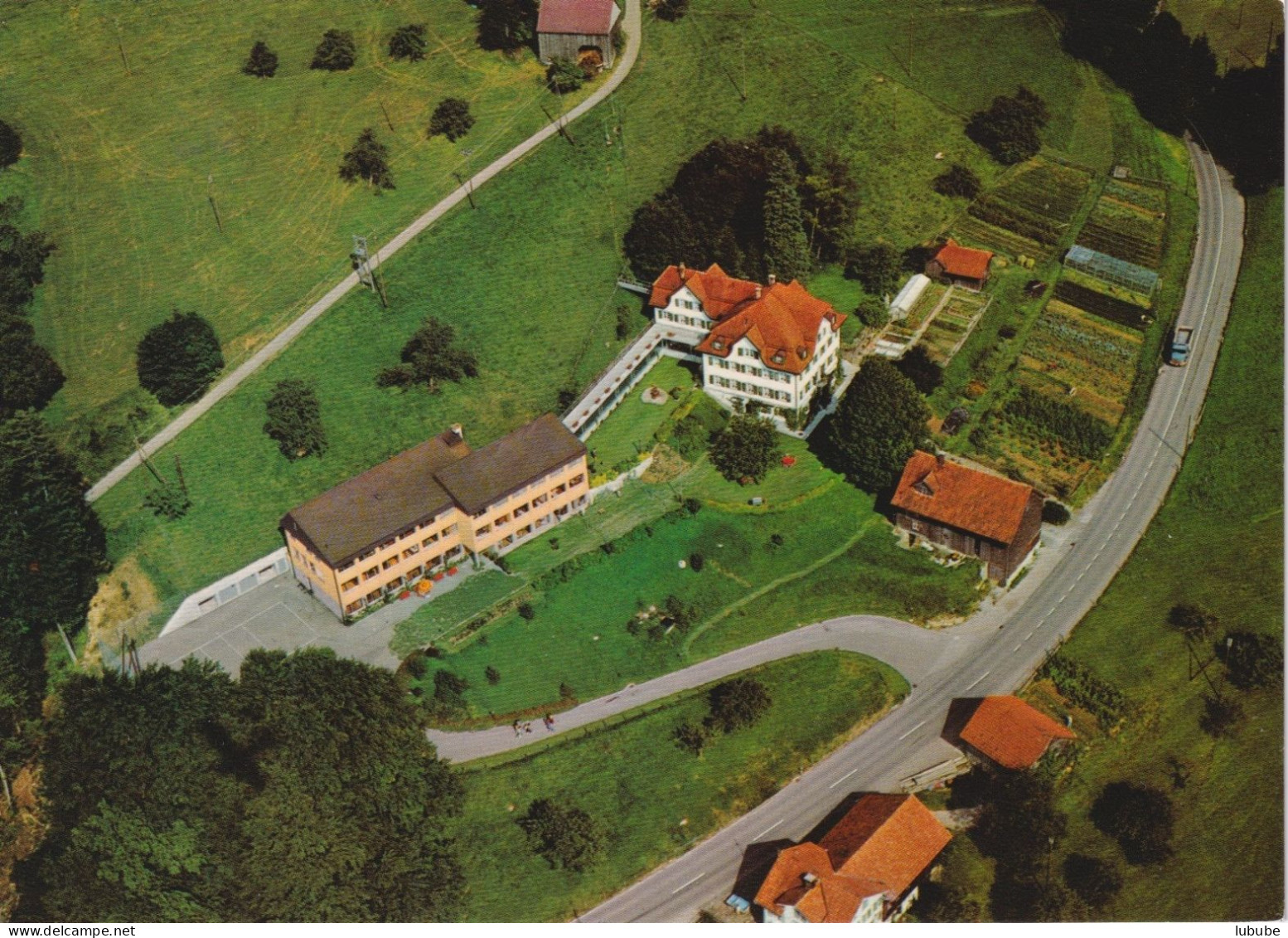 Brunnadern - Haushaltungsschule Auboden  (Luftaufnahme)     Ca. 1980 - Brunnadern