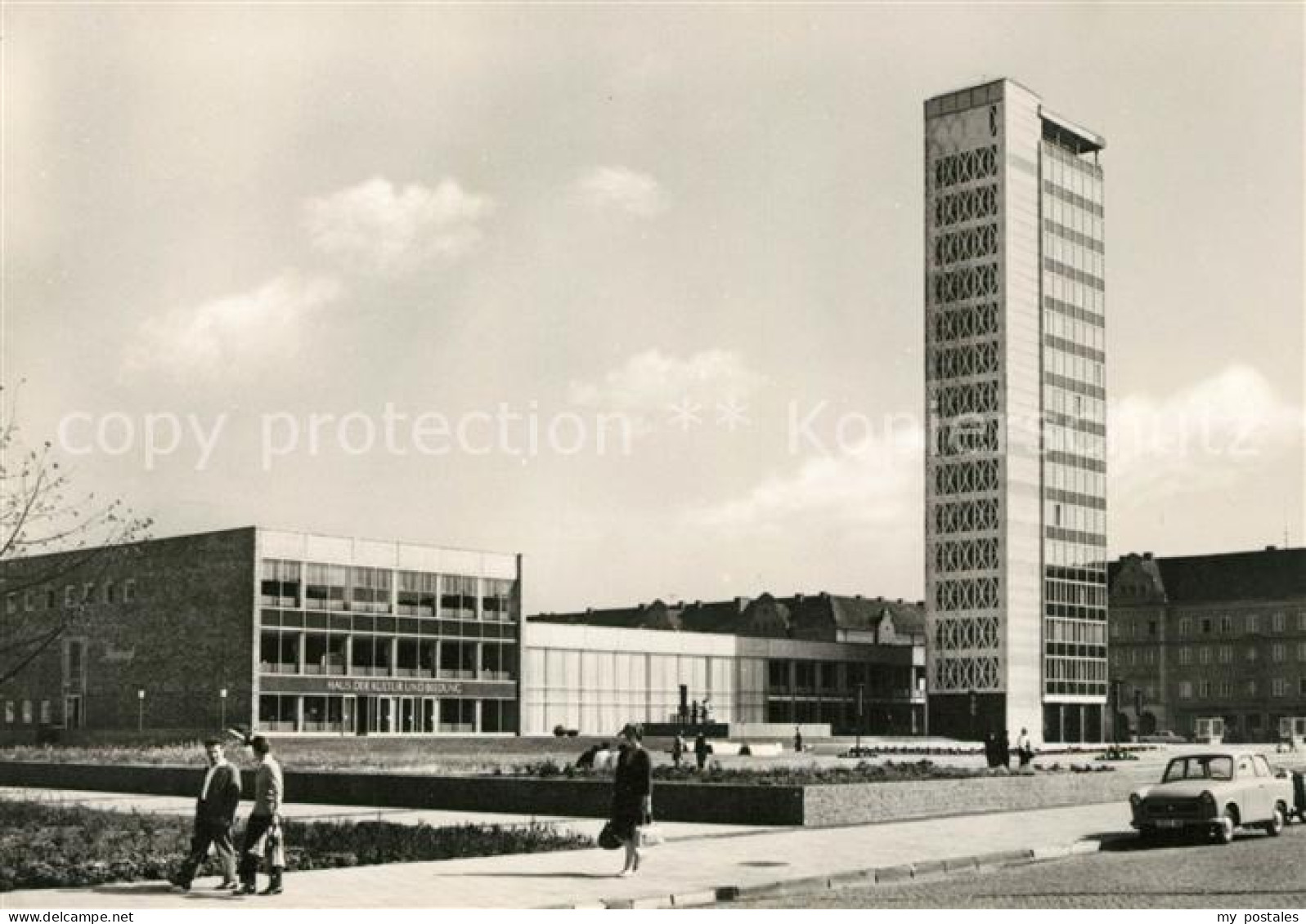 73105112 Neubrandenburg Hochhaus Neubrandenburg - Neubrandenburg