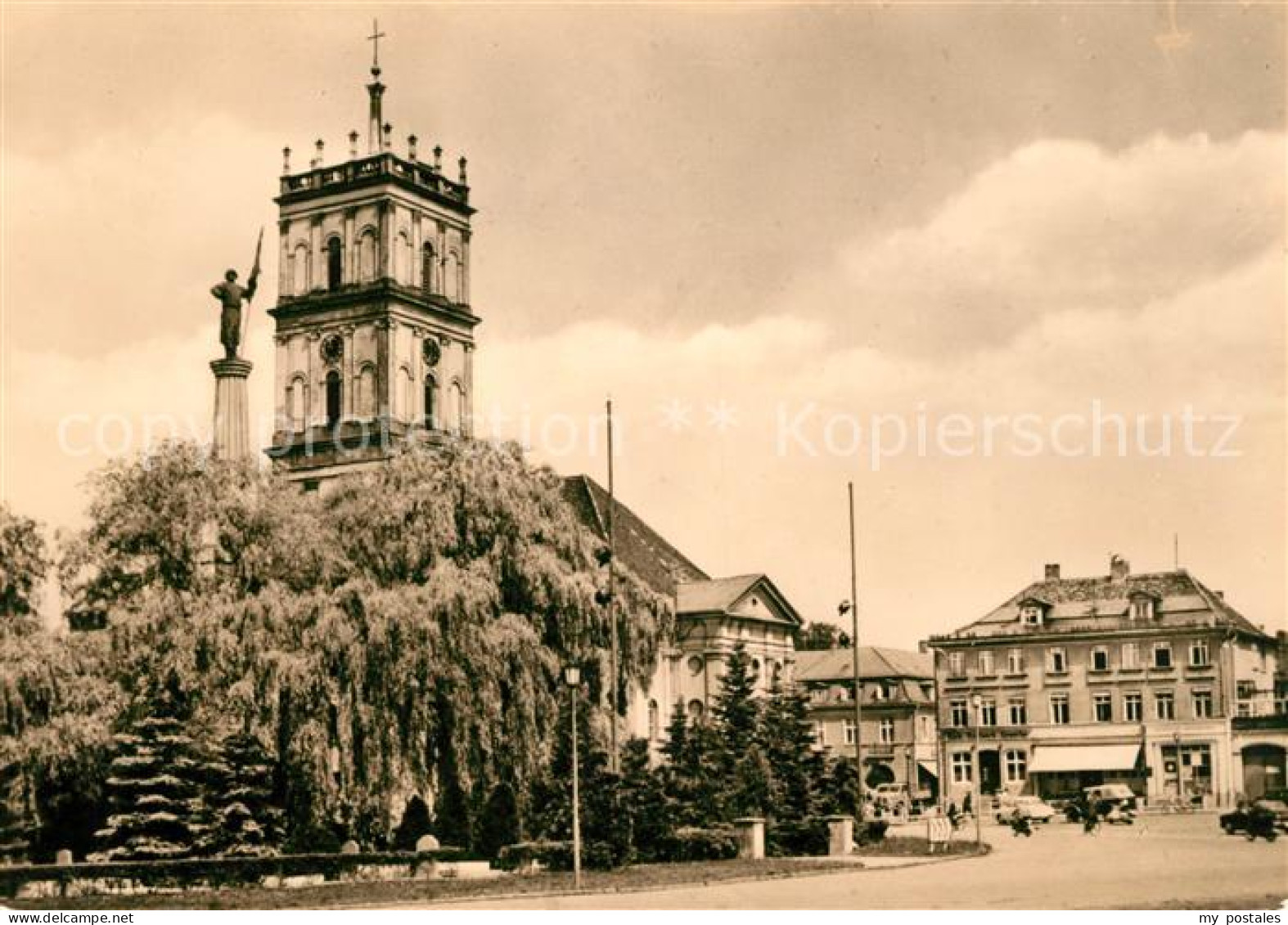 73095286 Neustrelitz Marktplatz  Neustrelitz - Neustrelitz