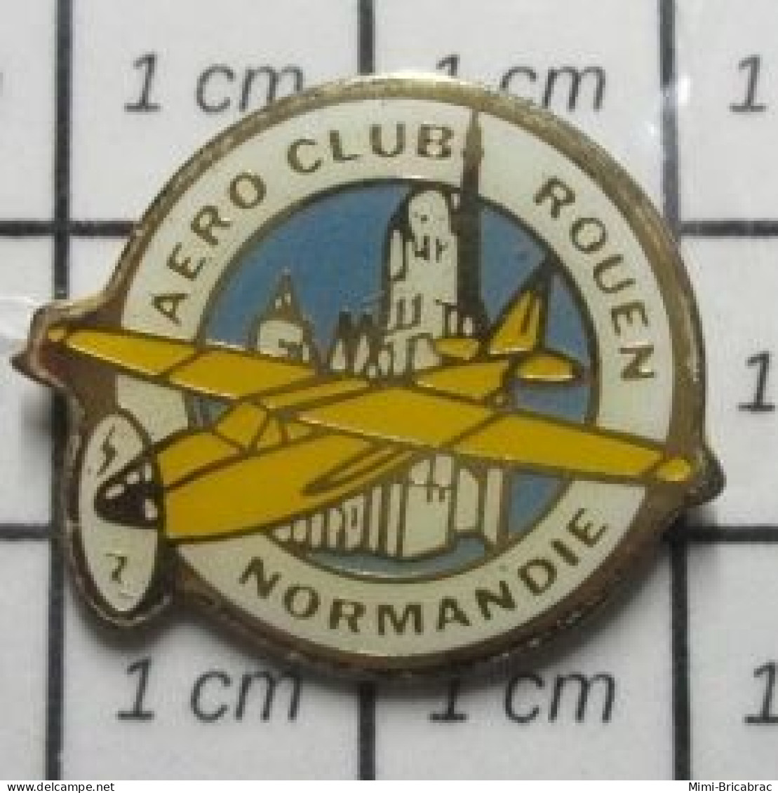 713J Pin's Pins / Beau Et Rare / AVIATION / AVION JAUNE AERO-CLUB DE NORMANDIE - Avions