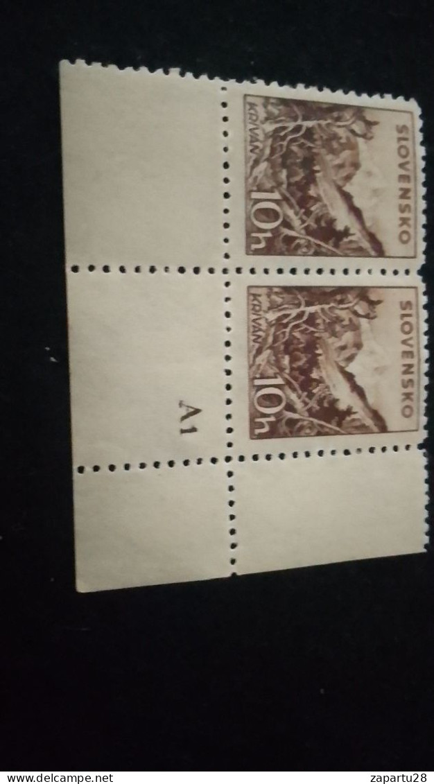 SLOVAKYA-    1939- 45     10 H    DAMGASIZ - Nuovi